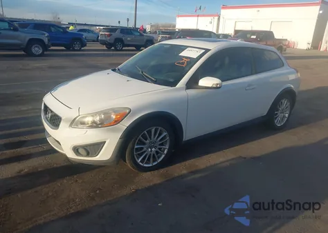 2011 Volvo C30 T5/T5 R-Design z USA, uszkodzony, nr VIN YV1672MK3B2198393